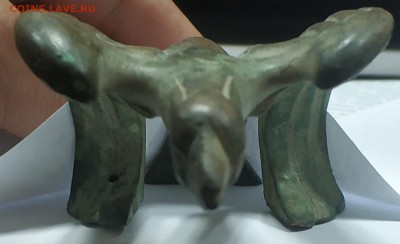 Бронзовая фигура в виде птицы - 1