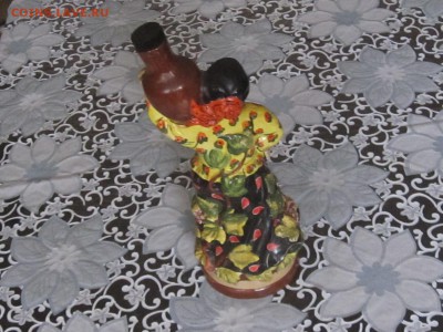 Статуэтка Аксинья с кувшином вина - IMG_4243.JPG