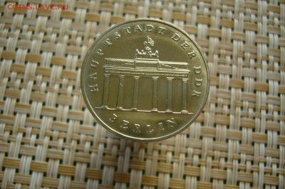 5 марок 1987 ГДР - ворота - 04-08-19 - 23-10 - P2110897.JPG