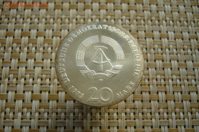 20 марок 1975 ГДР - Бах - 04-08-19 - 23-10 мск - P2110955.JPG