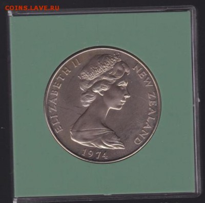 Новая Зеландия 1$ доллар 1974 аист фауна - krona_shajba_novaja_zelandija_1_dollar_1974_aist_den_vajtangi_v_pamjatnoj_korobke_fauna %25281%2529