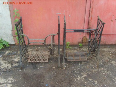 2 станины чугун ПГМЗ  от швейных машинок.до ухода в архив. - S8300305.JPG
