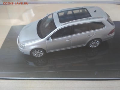 Модель автомобиля Volkswagen Golf V Variant 1:43 до 17.08 - VW GOLF_B 1