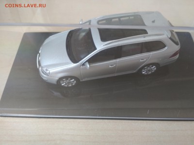 Модель автомобиля Volkswagen Golf V Variant 1:43 до 17.08 - VW GOLF_B 2