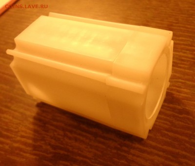 монет кронового размера и унцовок ФИКС 6.09, 22.00 - Бокс для унцовок