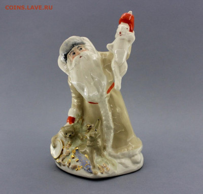 Фарфоровая статуэтка Дед мороз с подарками Городница  50 е - IMG_9284.JPG