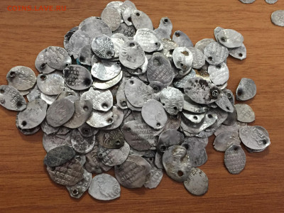 Чешуйки серебро 210 штук - 575D82B6-1794-45BD-A151-245560738FA8
