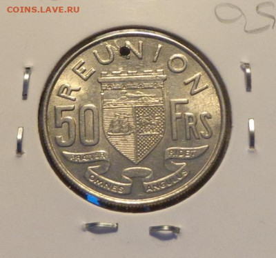 ФРАНЦ. РЕЮНЬОН - 50 фр. 1964 просверленная до 25.10, 22.00 - Реюньон 50 франков_1.JPG