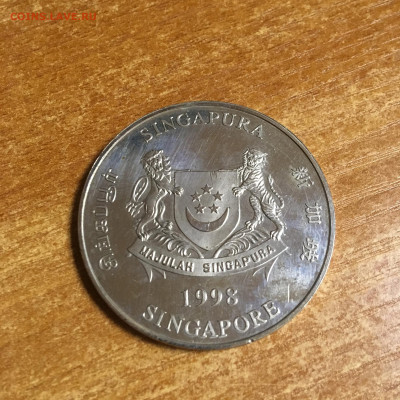 Сингапур 10 долларов 1998г - IMG_5749.JPG