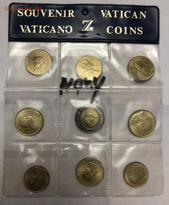 Набор монет Ватикана 500, 200, 20 лир UNC до 22.00 МСК 20.11 - 4B407BF3-A432-44B9-B624-6C54B2D87495