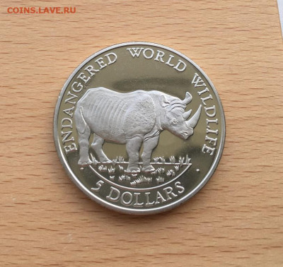 КПД Острова Кука 5$ долларов 1990 Носорог Шайба Крона - kpd_krona_shajba_ostrova_kuka_5_dollarov_1990_nosorog_vymirajushchie_vidy_fauna_zhivotnye_buklet_konvert