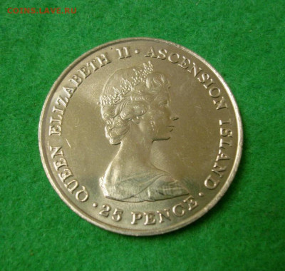 Крона Шайба Остров Вознесения 25 пенсов 1981 - krona_shajba_ostrov_voznesenija_25_pensov_1981_korolevskaja_svadba_charlza_diany_ptica_cherepakha_fauna1
