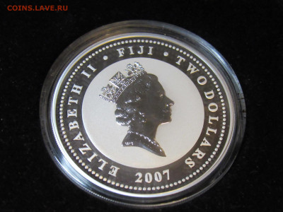Спутник 2 доллара 2007г  Фиджи. - IMG_1158.JPG