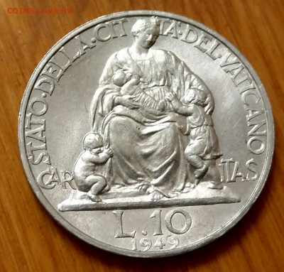 Ватикан 10 лир 1949 до 22-00 03.12 - IMAG4601~2