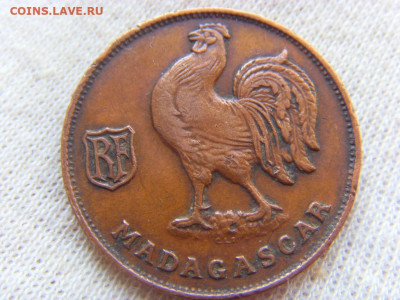 R_Французский Мадагаскар 1 франк 1943 г. Петух до 20.12.19 - SDC14725.JPG