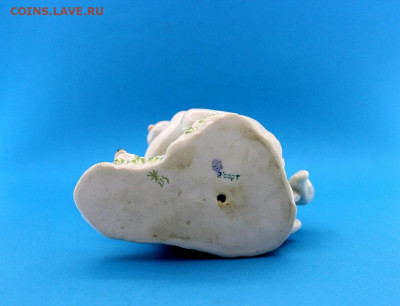 Статуэтка ,,Юный пограничник,,ЛФЗ 50 - е гг., (плоское дно) - IMG_1062.JPG