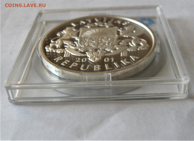 ЛАТВИЯ 1 лат 2001. ПРУФ. Хоккей. Серебро 31.47 гр. 27.01. - 054.JPG