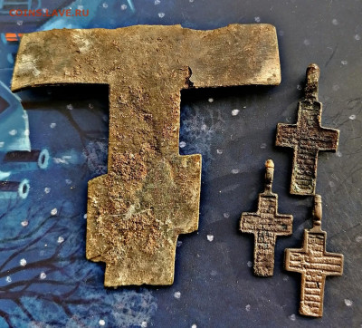 Крестики 1 большой и 3 маленьких - PicsArt_11-24-12.21.18