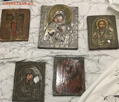 Лот из 5 Старинных Икон - E498794E-8E1A-4294-8E90-F2328DA3400C