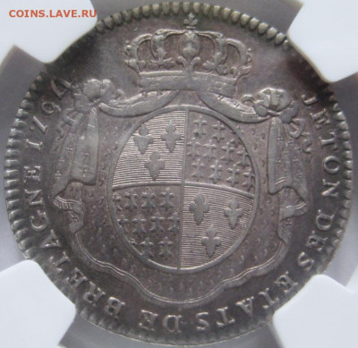 Французский жетон в слабе ngc прошу оценить - lot-243862-2