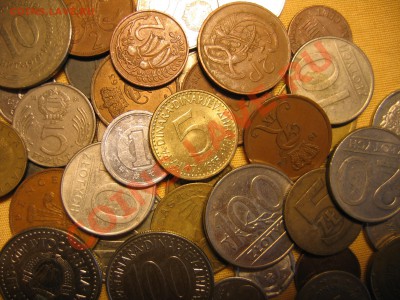 Предлагаю ИНОСТРАННЫЕ МОНЕTЫ 400 штук - IMG_0518.JPG