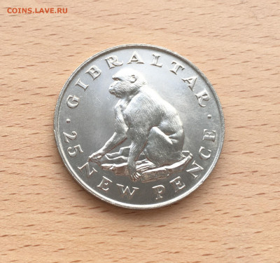 Крона Шайба Гибралтар 1 крона 1971 Обезьяна животные фауна - IMG_0771.JPG