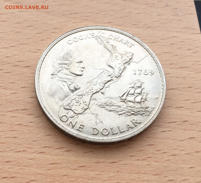 Шайба Новая Зеландия 1 доллар 1969 Каптан Кук корабль - IMG_0806.JPG