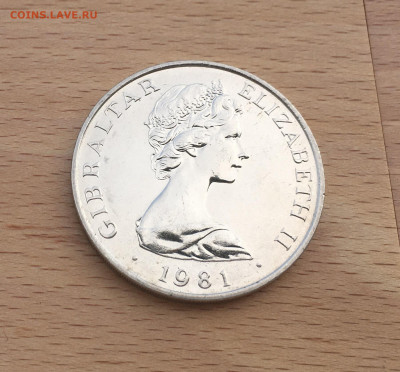 Крона Шайба Гибралтар 1 крона 1981 Свадьба Чарльза и Дианы - IMG_1291.JPG