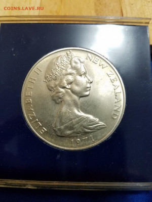 Крона Шайба Новая Зеландия 1$ доллар 1971 Герб памятная - krona_shajba_novaja_zelandija_1_dollar_1971_gerb_pamjatnaja_korobka (1)