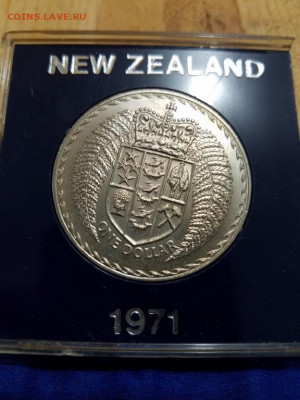 Крона Шайба Новая Зеландия 1$ доллар 1971 Герб памятная - krona_shajba_novaja_zelandija_1_dollar_1971_gerb_pamjatnaja_korobka