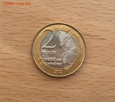 биметалл Аргентина 2 песо 2012 30 лет войне за Фолькленды - bimetall_argentina_2_peso_2012_30_let_vojne_za_folklendy