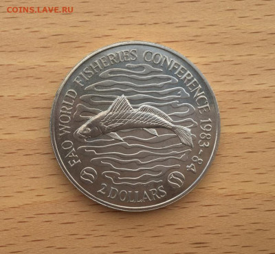 Крона Шайба Либерия 2$ доллара 1983 Всемирная рыбная конфере - krona_shajba_liberija_2_dollara_1983_vsemirnaja_rybnaja_konferencija_fao_fao_ryba_fauna