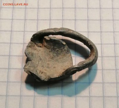 Кольцо старинное из свинца с рисунком - 2