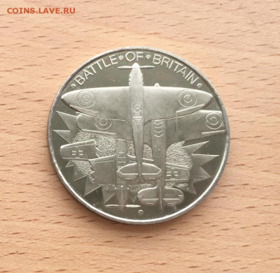 Крона Шайба 50-летие Битва за Британию 1990 - medal_pamjatnaja_nastolnaja_medalon_zheton_50_letie_bitva_za_britaniju_1990_aviacija_samolet_krona