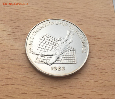 Ямайка 1$ доллар 1982 Чемпионат мира по футболу 1982 вратарь - IMG_2250.JPG