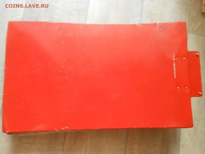 Альбом (Уралвагонзавод) со значками (394 шт) до 03.08 22:00 - 13.JPG