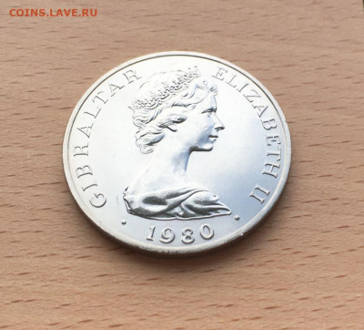 Крона Шайба Гибралтар 1 крона 1980 Горацио Нельсон корабль - krona_shajba_gibraltar_1_krona_1980_175_let_so_dnja_smerti_goracio_nelson_korabl_parusnik_flot (2)