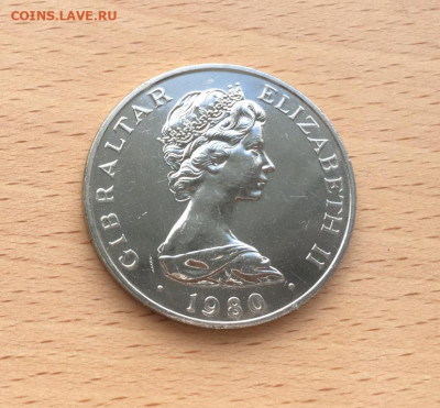 Крона Шайба Гибралтар 1 крона 1980 Горацио Нельсон корабль - krona_shajba_gibraltar_1_krona_1980_175_let_so_dnja_smerti_goracio_nelson_korabl_parusnik_flot (1)