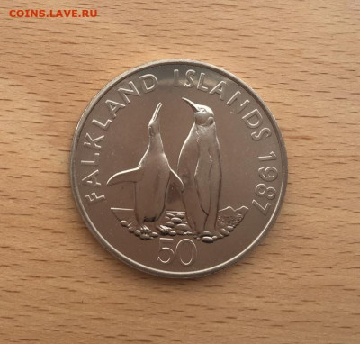 Крона Шайба Фолкендские острова 50 пенсов 1987 Королевские - krona_shajba_folklendskie_ostrova_50_pensov_1987_korolevskie_pingviny_fauna_zhivotnye