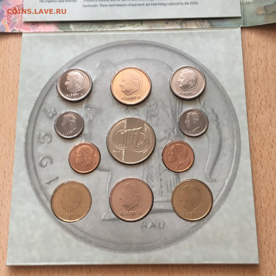 Бельгия 2001 г Годовой набор +жетон, 10 монет - image-09-08-20-10-48