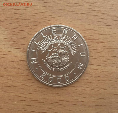 Либерия 5$ долларов 2000 Год собаки фауна Восточный календар - liberija_5_dollarov_2000_god_sobaki_fauna_vostochnyj_kalendar (1)