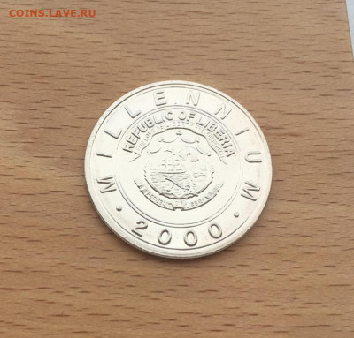 Либерия 5$ долларов 2000 Год Свиньи фауна Восточный календар - liberija_5_dollarov_2000_god_svini_fauna_vostochnyj_kalendar (3)