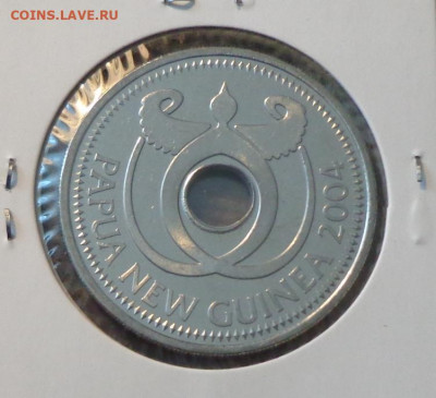 ПАПУА-Н.ГВИНЕЯ - 1 к. КРОКОДИЛЫ с отверстием до 22.09, 22.00 - Папуа Новая Гвинея Крокодилы_2