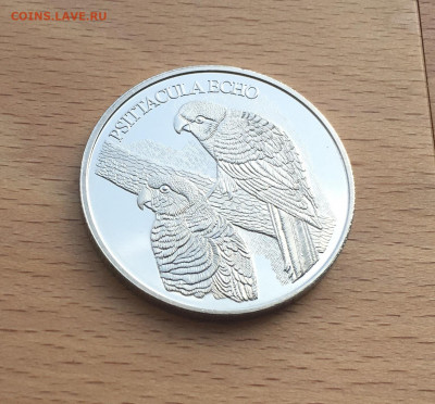 Крона Шайба Памятная медаль Жетон попугай WWF - IMG_6074.JPG