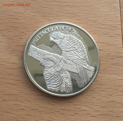 Крона Шайба Памятная медаль Жетон попугай WWF - IMG_6073.JPG