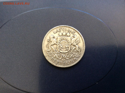 Монета 2 Лати Латвия 1925г - IMG_2390.JPG