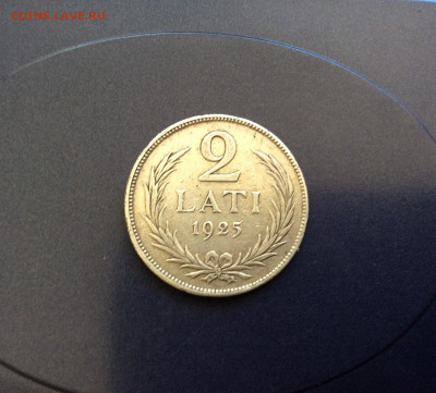 Монета 2 Лати Латвия 1925г - IMG_2389.JPG