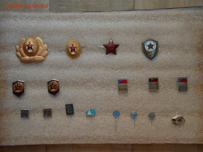 Альбом (Уралвагонзавод) со значками (394 шт) до 26.10 22:00 - 9 (17 шт).JPG