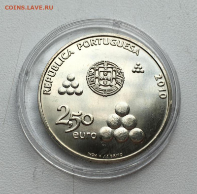 2,5 евро Португалия 2010 Артиллерист - 2_5_evro_portugalija_2010_200_let_linii_oborony_torresh_vedrash_pushka_artillerist_unc (1)