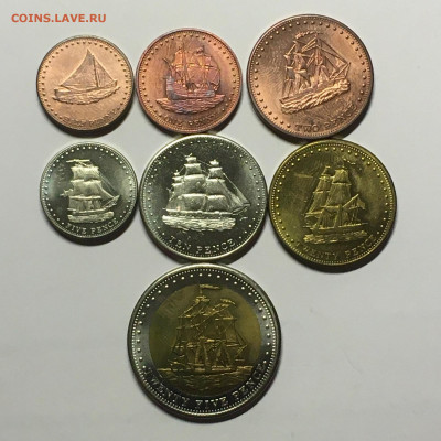 Тристан-да-Кунья (остров Стольтенхофф )Юбилейный набор 7 мон - image-24-10-20-08-50-1